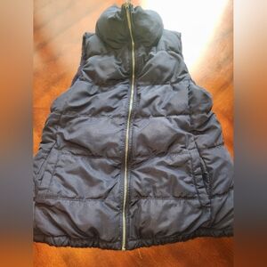 Old Navy Puffer Vest, Size Women's Small